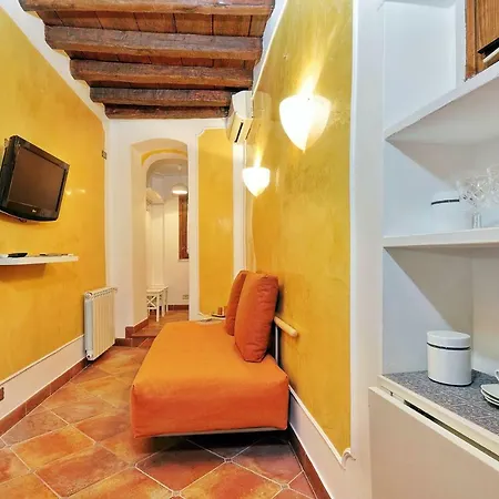 Apartment Pantheon Navona Rome