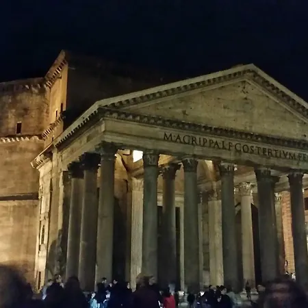 Pantheon Navona Apartment